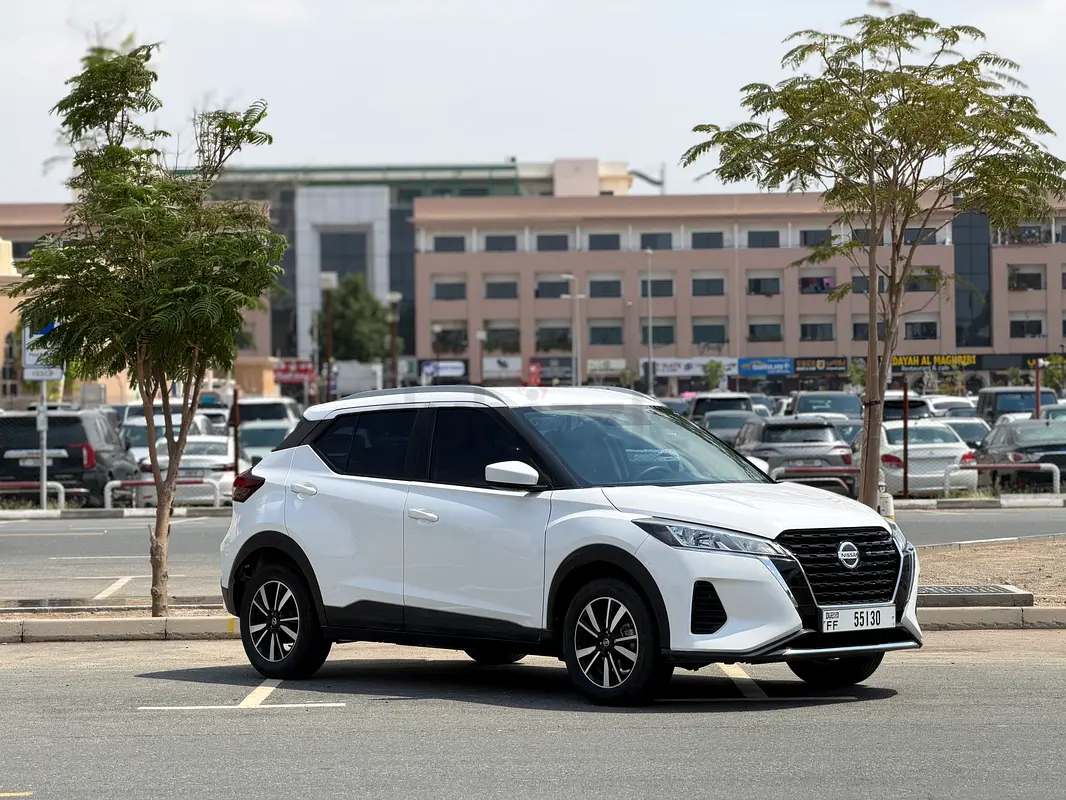 Nissan Kicks SL photo 1